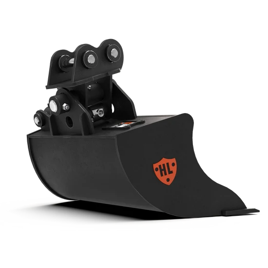 Rear linkage and hydraulic fittings on Scandinavian tilt bucket