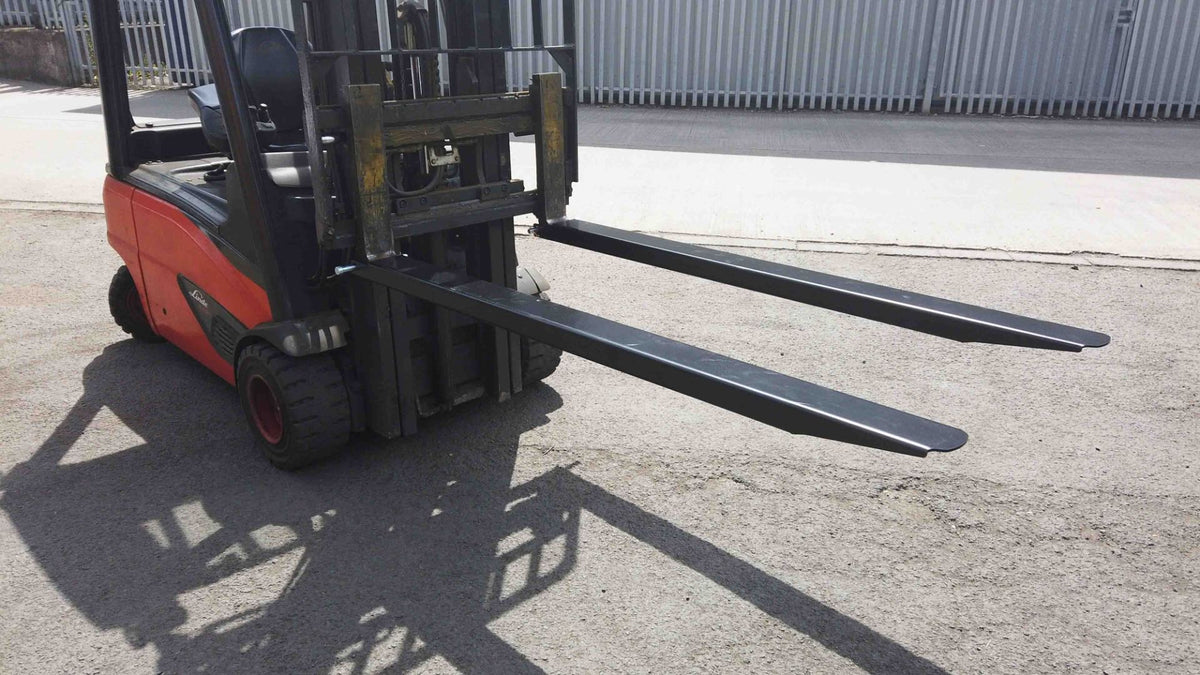 Heavy duty fork extensions fitted to a forklift