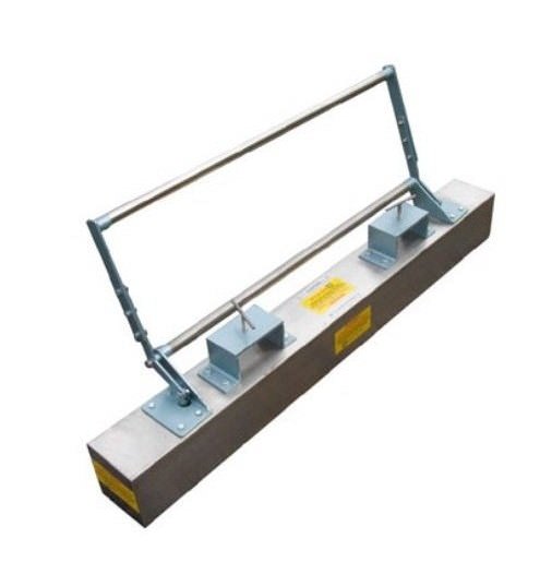 Heavy duty magnetic forklift sweeper