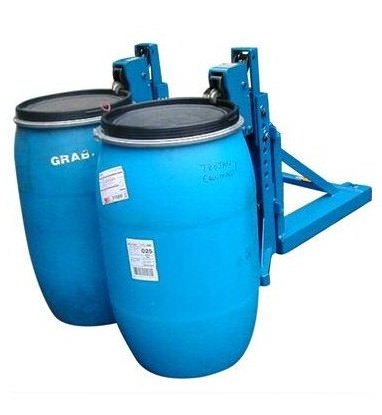 Dual Mauser rim gripper for two plastic drums