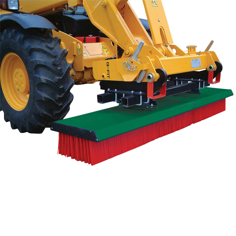 Quick hitch telehandler sweeper