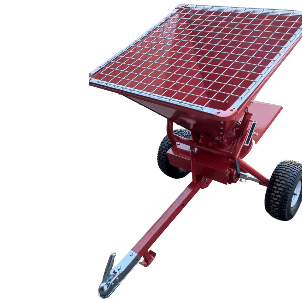 Towable salt spreader with galvanised mesh safety guard